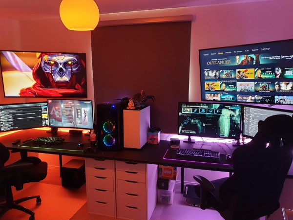 Gamer Couple Goal 2023: Cute & Cozy Couple's Side By Side Gaming Room ...