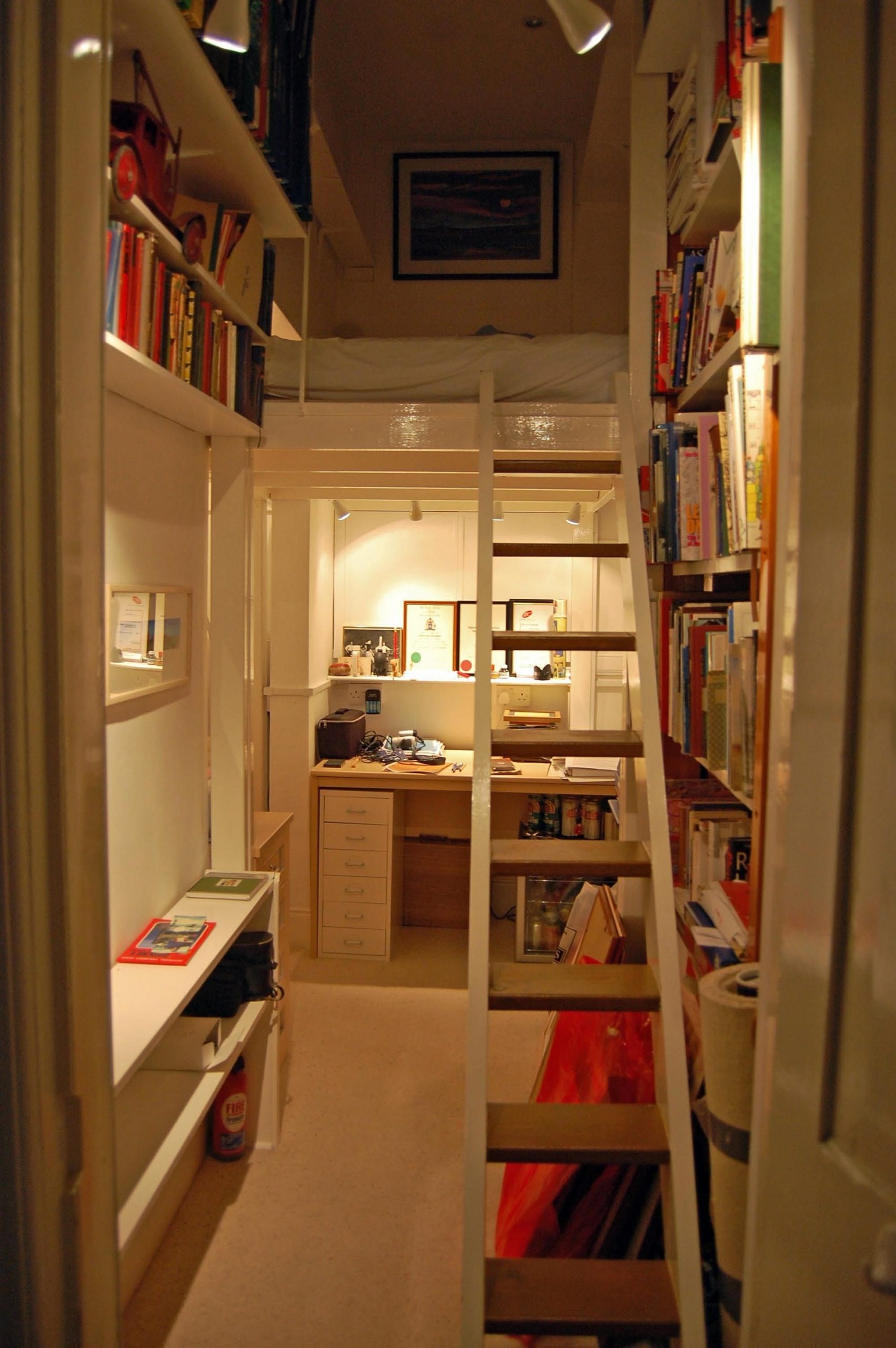 small-secret-room-in-house-outside-21-hideout-design-ideas-of-hidden-doors-decor